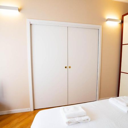 V12 Apartments - Alfieri 2A Новара Екстер'єр фото